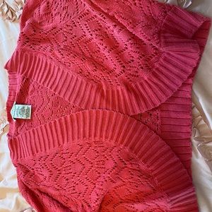 Short Sweater long sleeve Size 12/14